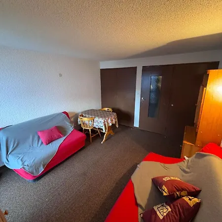 Aux Pieds Des Pistes ラ・モンジー